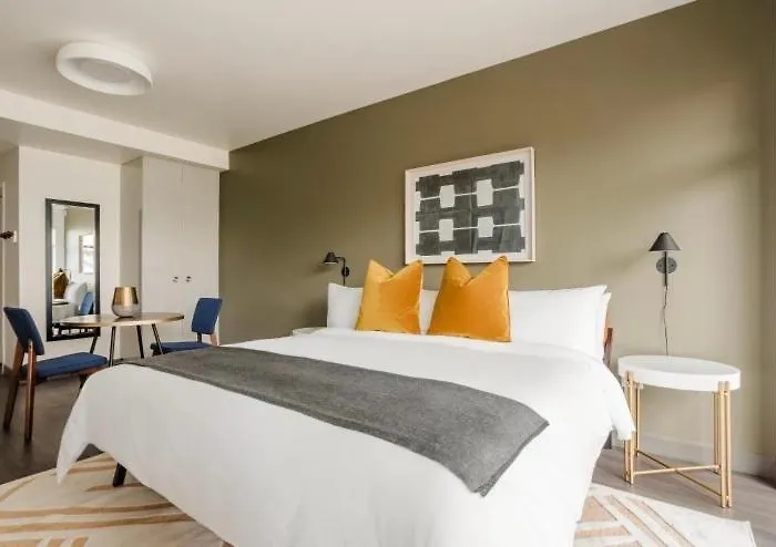 Resort Inn Apartments